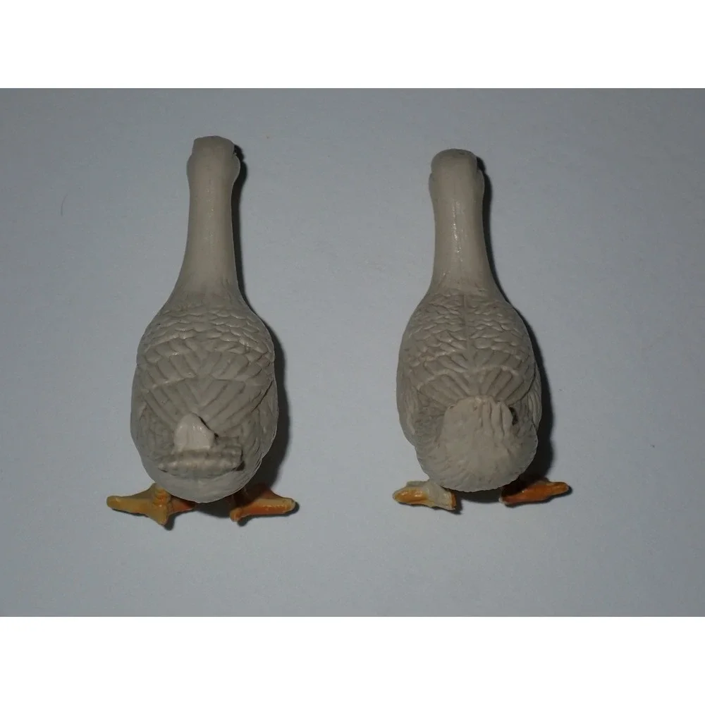 Funrise vintage Toy Duck Figures White Farm Animal Plastic Set of 2 OS